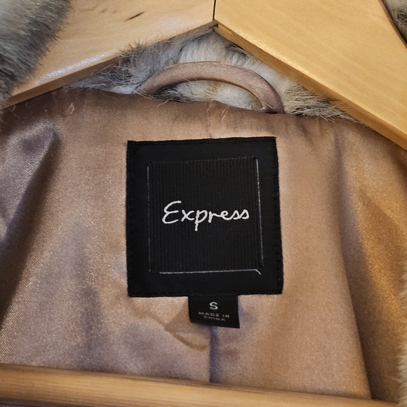 Y2K Express Faux Fur Coat Size Small - Picture 3 of 8